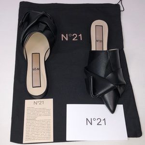 Brand new N°21 Knot nappa leather flat mules size 36.5